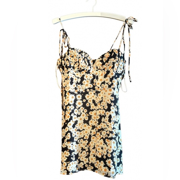 betsey johnson black ruffle dress Betsey Johnson Womens Glitter Ruffled Mini Dress Black 10 main image 1